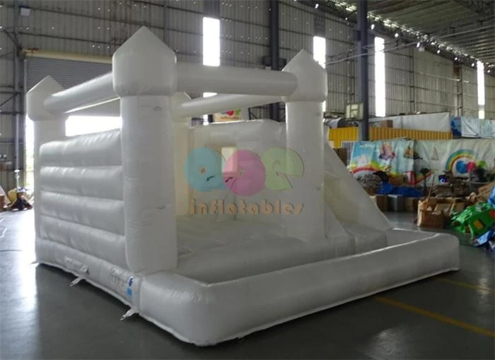 White Inflatable Bounce House With Ball Pit